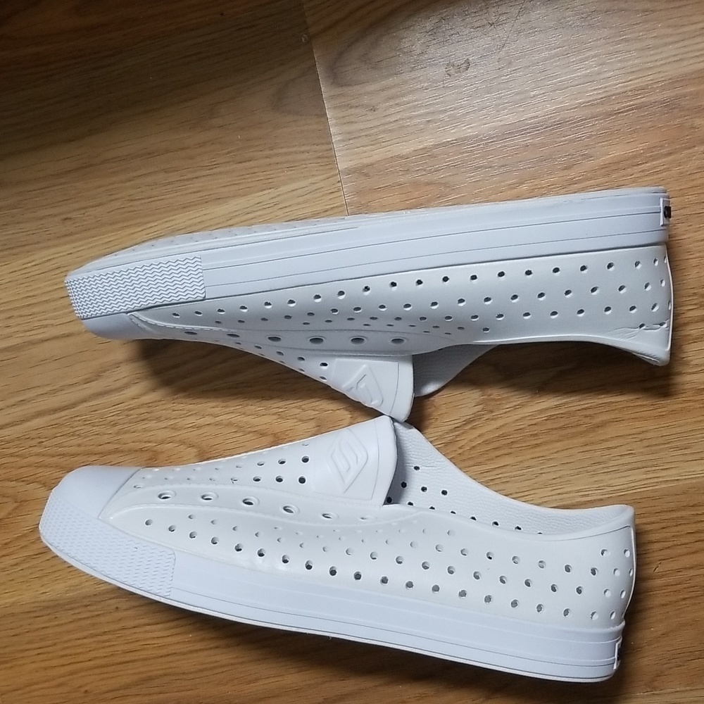 Saguaro Water Beach Shoes - Picture 7 of 9